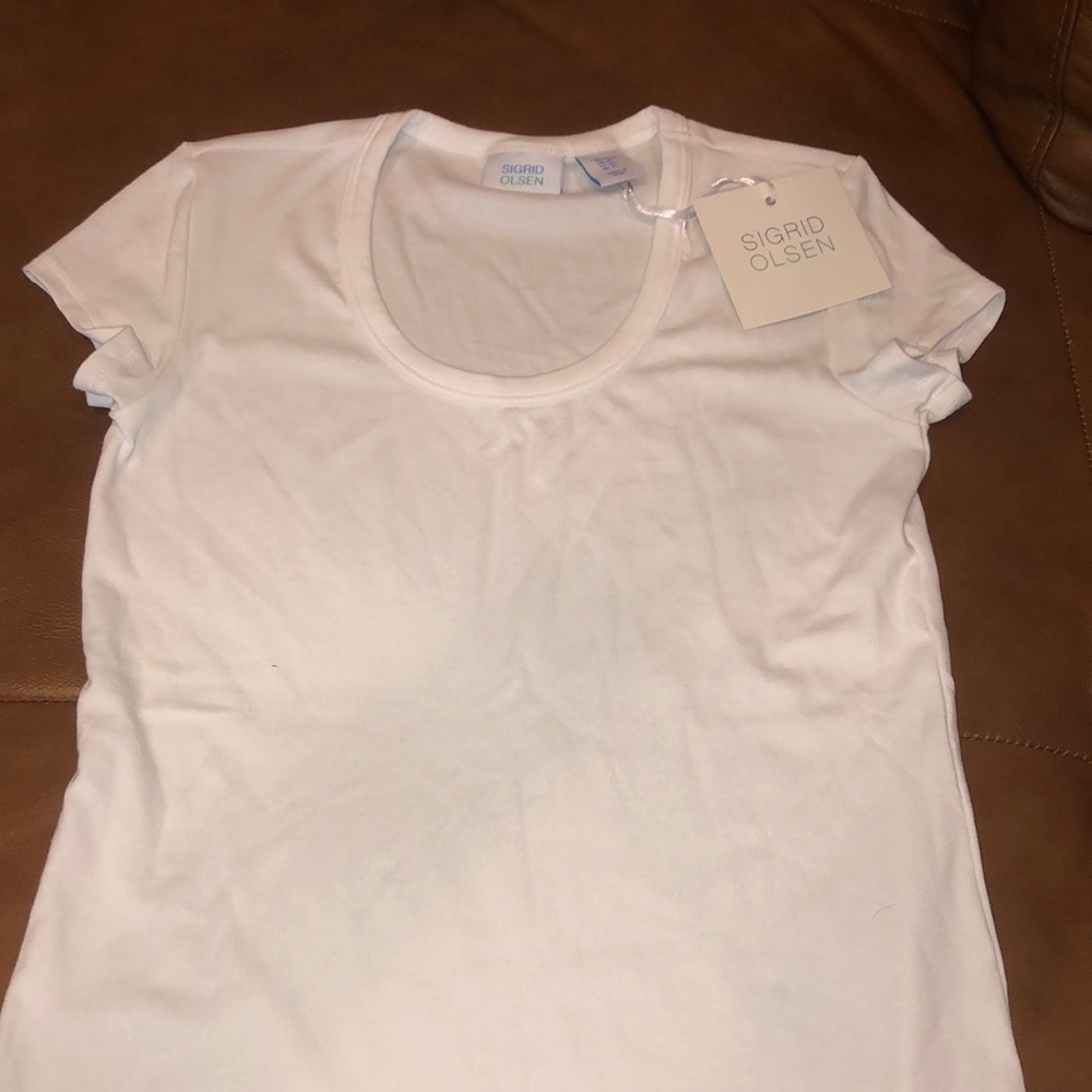 White T-shirt- size xs